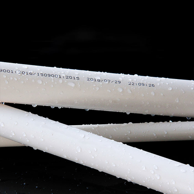 Tubatura dell'acqua bevente di plastica ispessita bianca adesiva del tubo di scarico del PVC DN40 DN63 UPVC