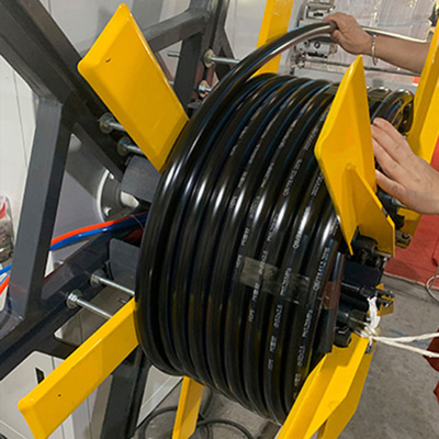 Metodo di connessione a fusione di tubi di approvvigionamento idrico in HDPE resistenti alla corrosione realizzati con materie prime in PE