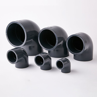 Accessorio per tubi di plastica 110mm resistente chimico di drenaggio dei montaggi di metropolitana del PVC 50mm 75mm